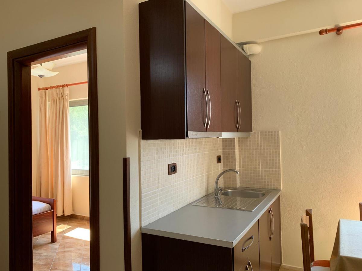 The First Hotel Saranda Luaran gambar