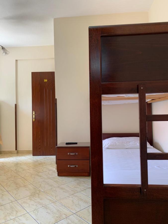 The First Hotel Saranda Luaran gambar