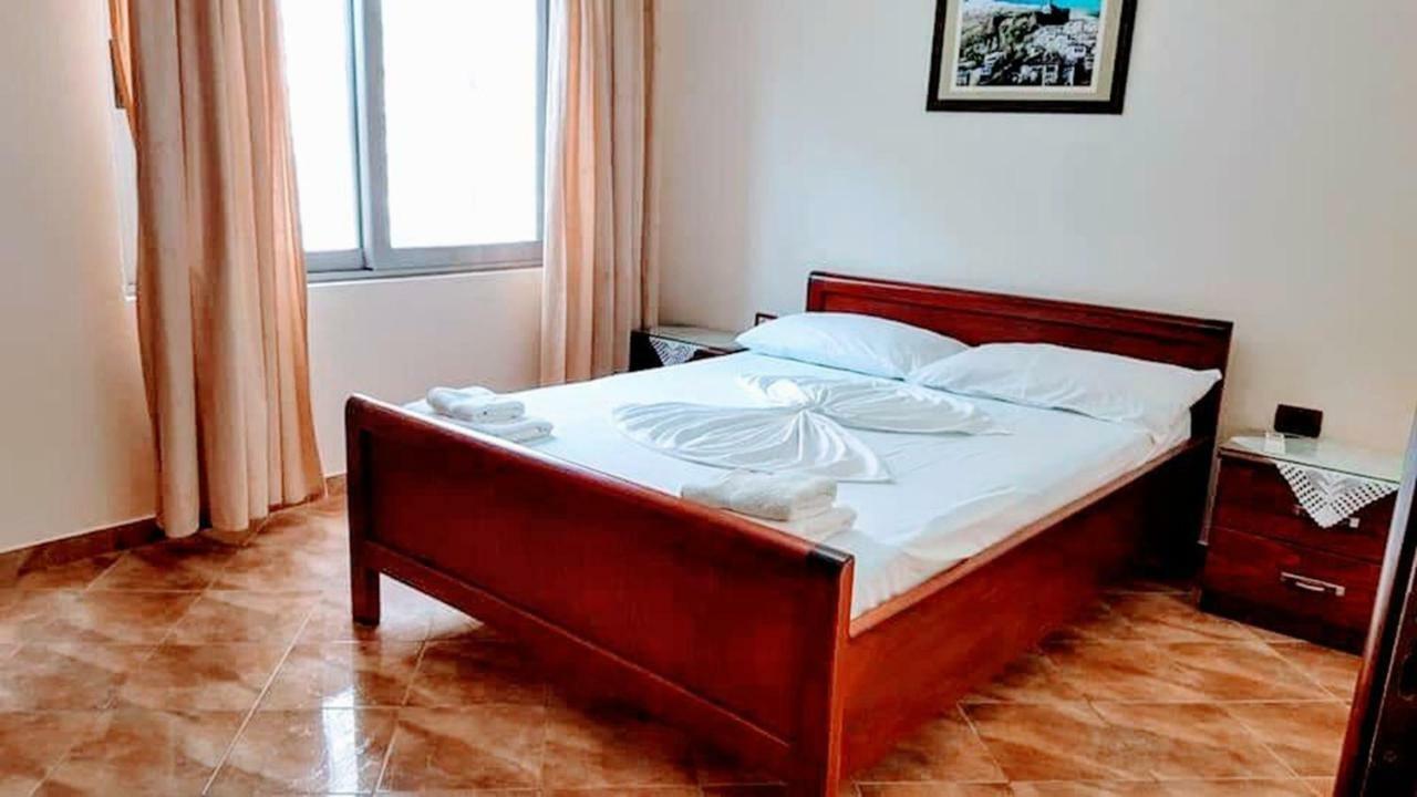 The First Hotel Saranda Luaran gambar
