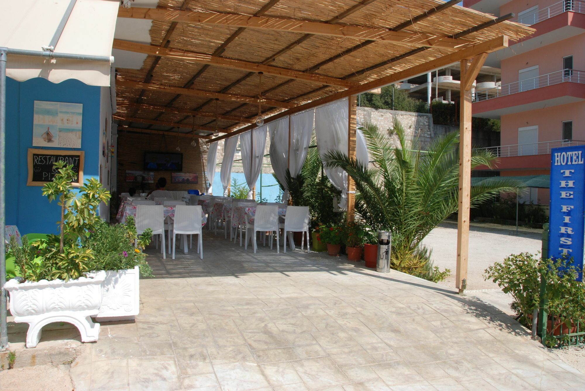 The First Hotel Saranda Luaran gambar